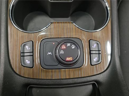 Used 2023 GMC Acadia SLE w/ Driver Convenience Package AWD/4WD image 24