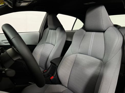 Used 2026 Toyota Corolla SE FWD image 13