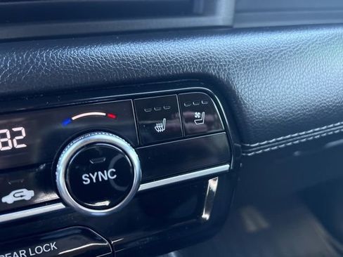 Used 2023 Honda Pilot Elite image 38