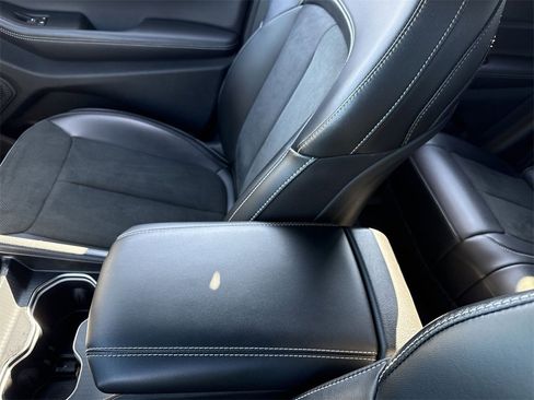 Used 2025 Jeep Grand Cherokee Altitude image 18