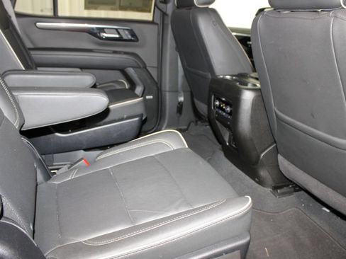Used 2025 Chevrolet Tahoe Premier RWD image 29