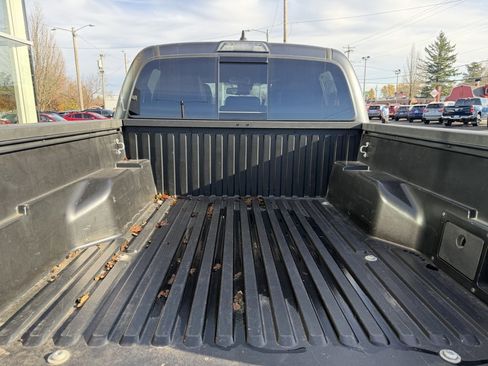 Used 2022 Toyota Tacoma TRD Pro image 10