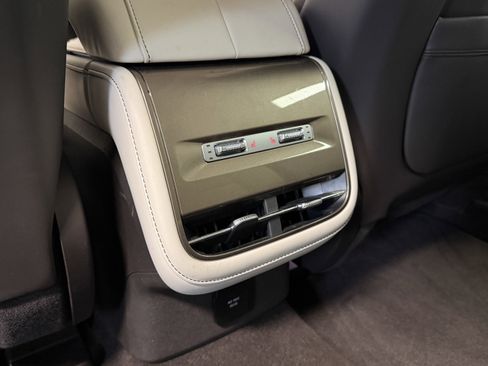 Used 2024 Lincoln Nautilus Black Label image 25