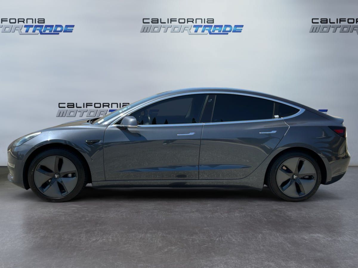 Used 2018 Tesla Model 3 Long Range RWD image 8
