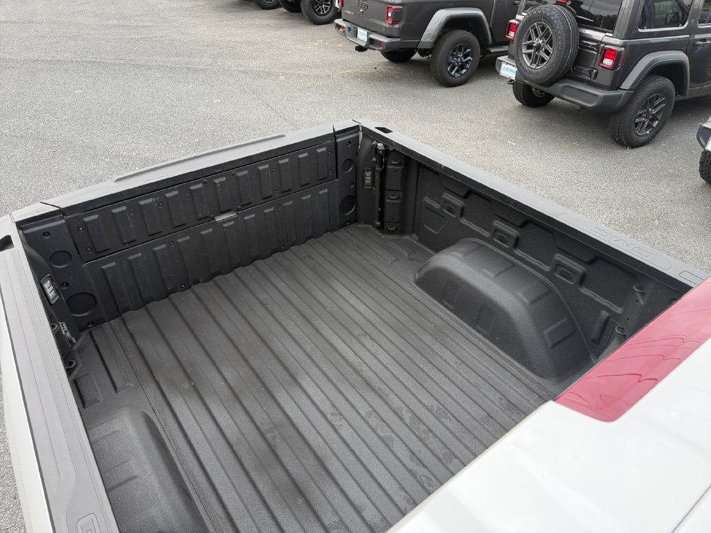 Used 2024 GMC Sierra 1500 Denali Ultimate AWD/4WD image 16