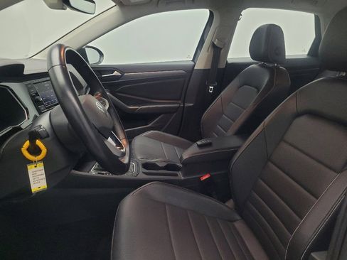 Used 2024 Volkswagen Jetta SE image 17