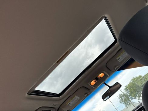 Used 2012 Ford Fusion SE FWD image 8