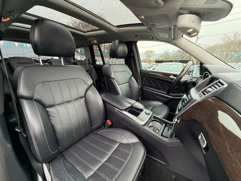 Used 2014 Mercedes-Benz GL 450 4MATIC image 59