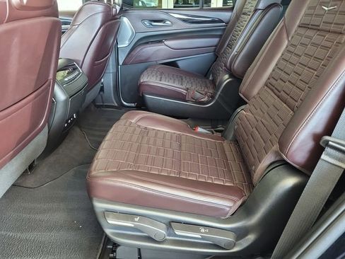 Used 2023 Cadillac Escalade V image 15