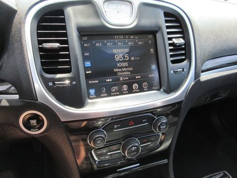 Used 2016 Chrysler 300 Limited AWD/4WD image 26