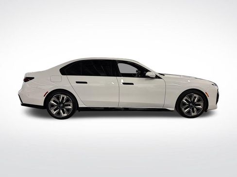 Used 2024 BMW i7 xDrive60 AWD/4WD image 6