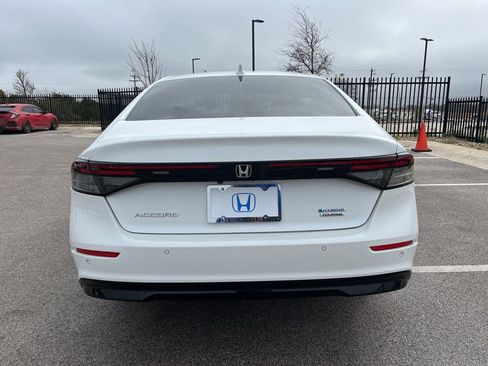 Certified 2023 Honda Accord Touring image 5