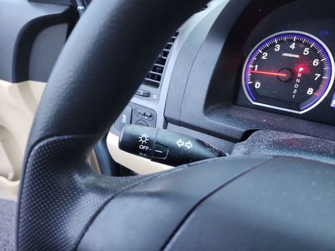 Used 2011 Honda CR-V LX image 13