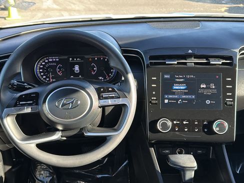 Used 2023 Hyundai Tucson SEL image 25
