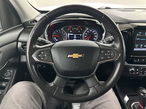 Used 2019 Chevrolet Traverse LT image 40