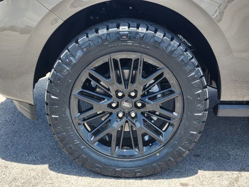 New 2027 Ford Expedition Max Platinum w/ Stealth Appearance Package AWD/4WD image 7