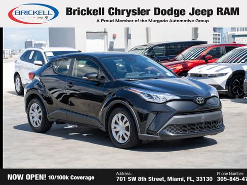 Used 2020 Toyota C-HR LE image 3