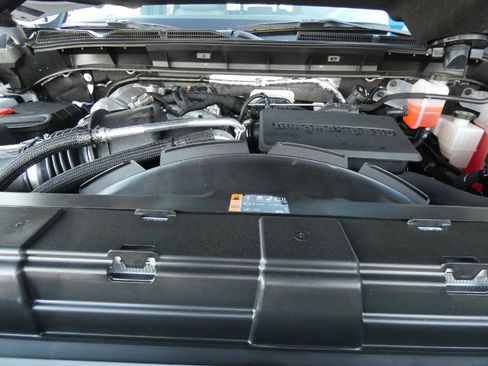 New 2026 GMC Sierra 3500 SLT w/ SLT Premium Package image 18