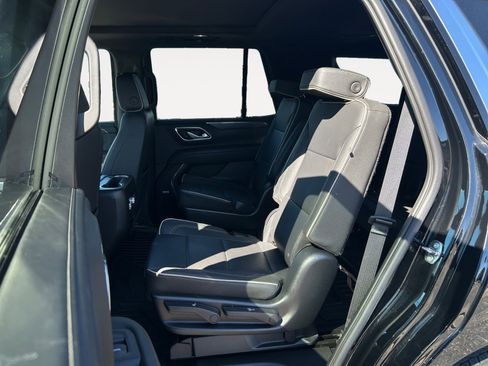 Used 2023 GMC Yukon SLT image 24