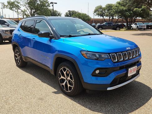 Used 2025 Jeep Compass Limited AWD/4WD image 7