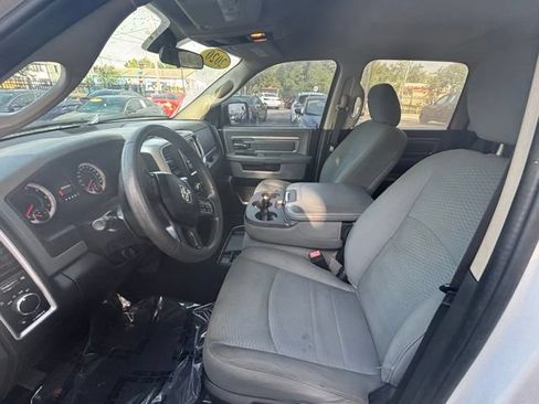 Used 2020 RAM 1500 Classic SLT AWD/4WD image 23