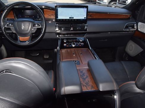 Used 2023 Lincoln Navigator L Black Label image 17