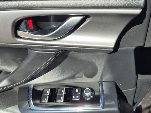 Used 2018 MAZDA CX-9 Touring w/ Touring Premium Package image 8