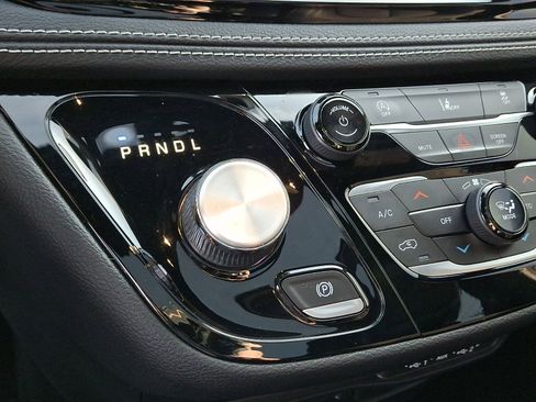 Used 2022 Chrysler Pacifica Touring-L w/ S Appearance Package image 22