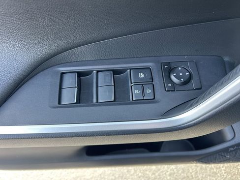 Used 2025 Toyota RAV4 XSE image 4