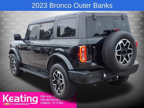 Used 2023 Ford Bronco Outer Banks AWD/4WD image 2