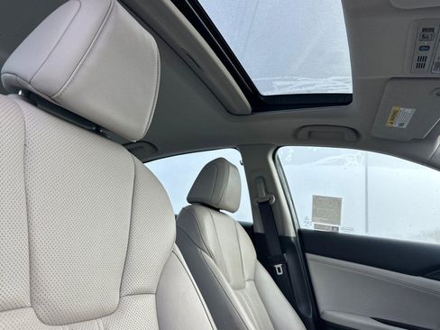 Certified 2019 Honda Insight Touring image 16