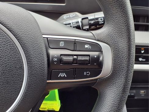 Used 2024 Kia Sportage LX FWD image 17