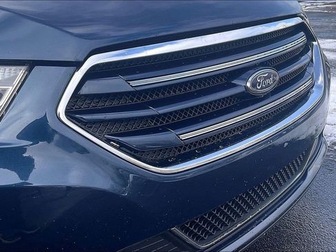 Used 2017 Ford Taurus Limited image 29