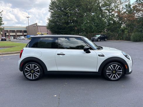 Used 2024 MINI Cooper SE FWD image 8