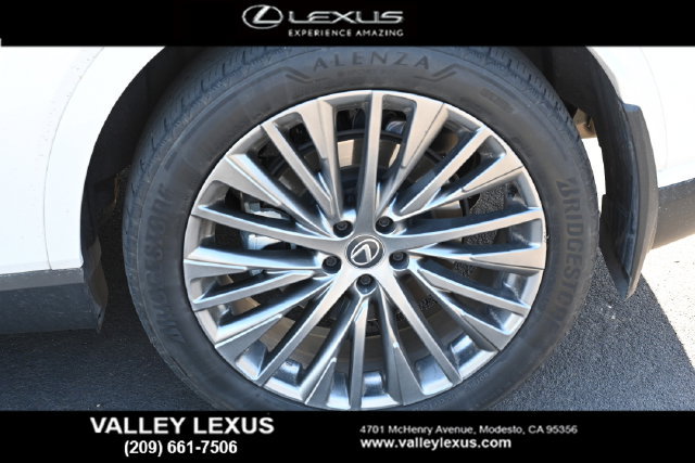 Certified 2024 Lexus RX 450h AWD w/ Convenience Package image 12