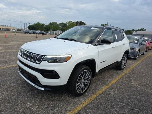 Used 2022 Jeep Compass Limited w/ Elite Group AWD/4WD image 2