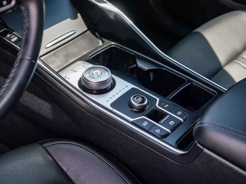 Certified 2025 Kia Sorento EX FWD image 18