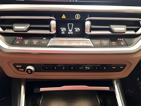 Used 2021 BMW 330i xDrive Sedan w/ Premium Package image 32