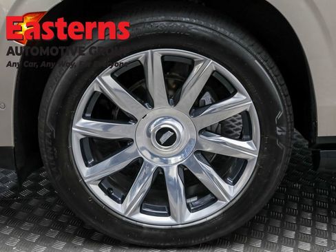 Used 2021 Cadillac Escalade ESV Premium Luxury Platinum image 39