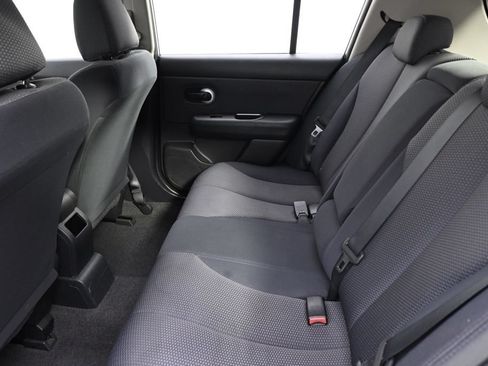 Used 2008 Nissan Versa Hatchback w/ Convenience Pkg FWD image 19