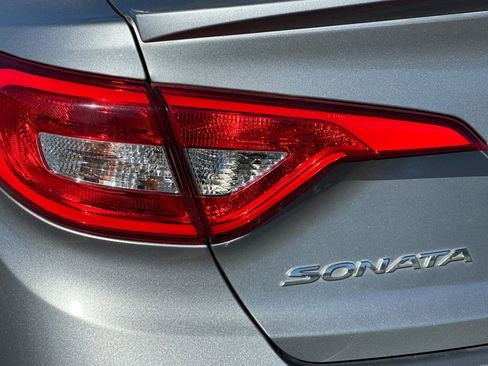 Used 2017 Hyundai Sonata SE image 23