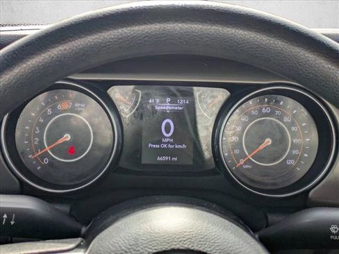 Used 2020 Jeep Wrangler Sport image 11
