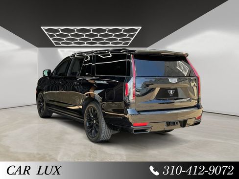 Used 2021 Cadillac Escalade ESV Sport Platinum w/ LPO, ONYX Package AWD/4WD image 3