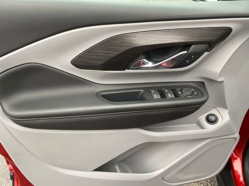 Certified 2023 GMC Terrain SLE w/ Driver Convenience Package AWD/4WD image 16