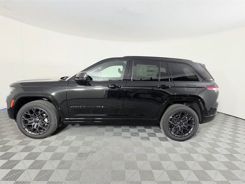 New 2025 Jeep Grand Cherokee Summit image 7