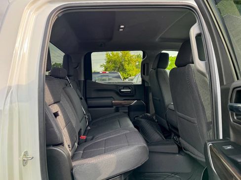 Used 2022 Chevrolet Silverado 1500 RST w/ Z71 Off-Road Package image 11