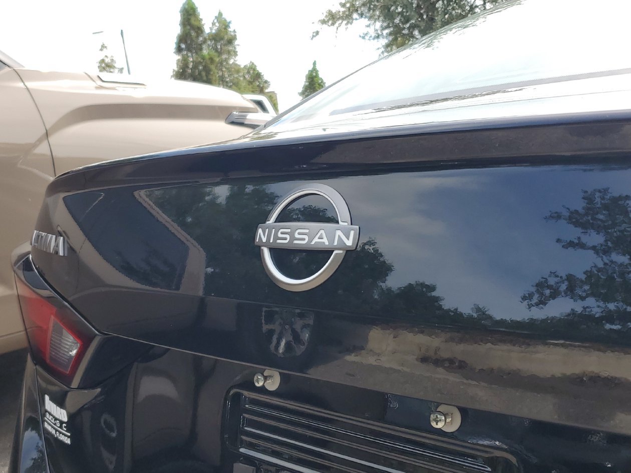 Used 2024 Nissan Altima 2.5 SV FWD image 6