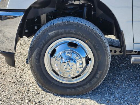New 2026 RAM 3500 Tradesman image 7