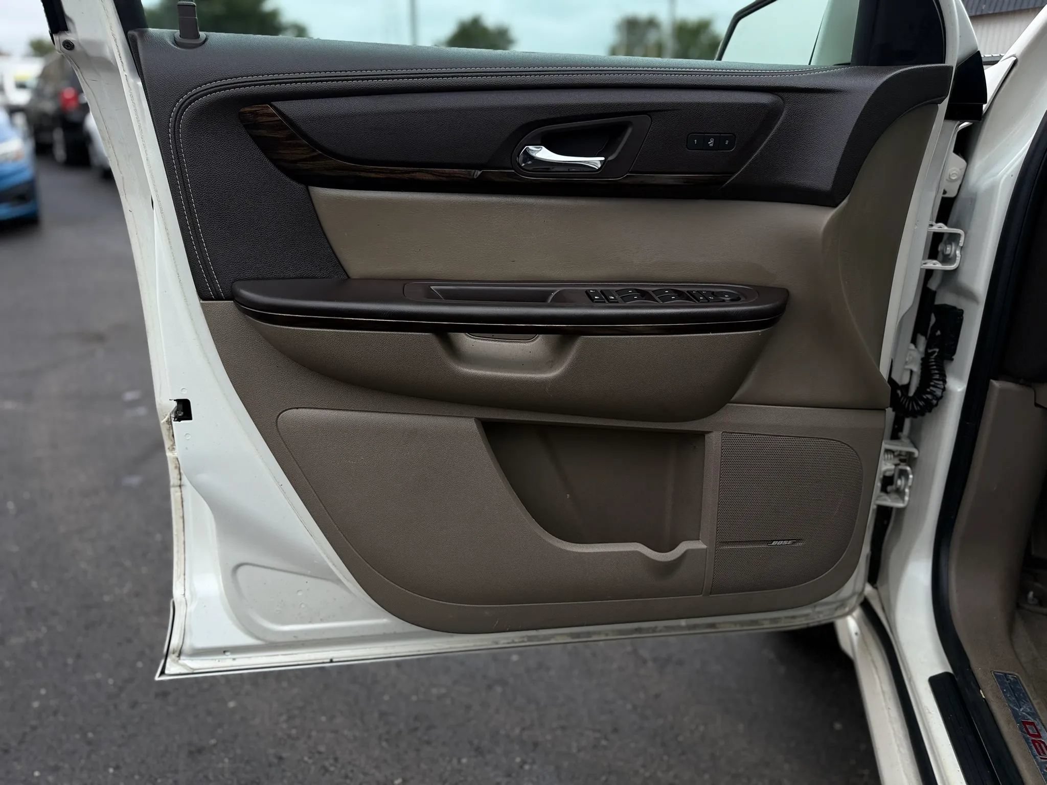 Used 2014 GMC Acadia Denali FWD image 29