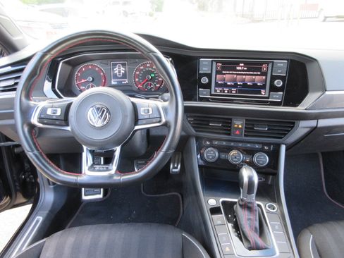 Used 2019 Volkswagen Jetta GLI image 37